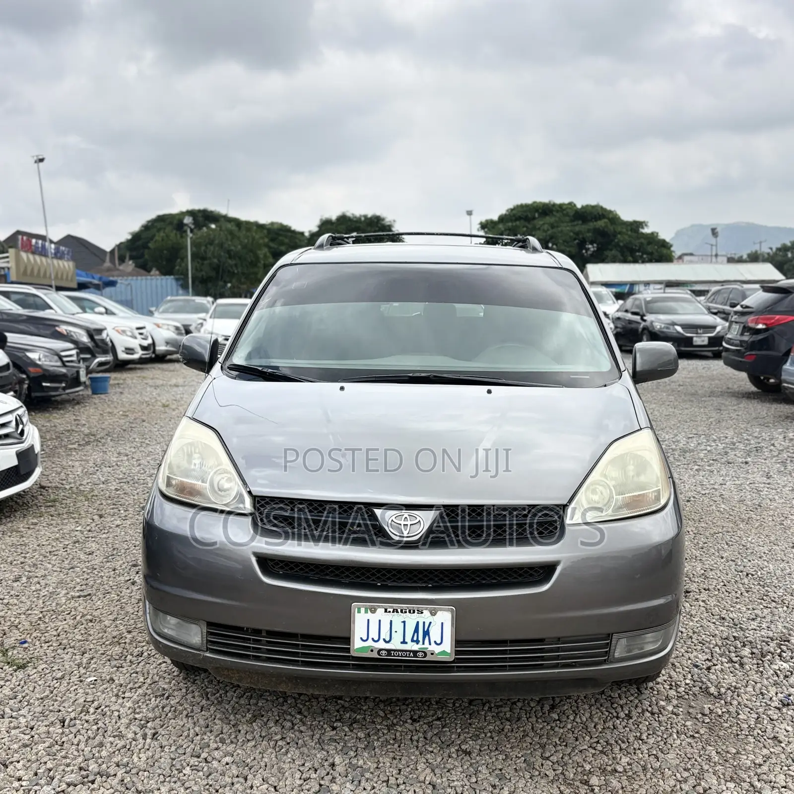 Toyota Sienna LE AWD (3.3L V6 5A) 2004 Gray