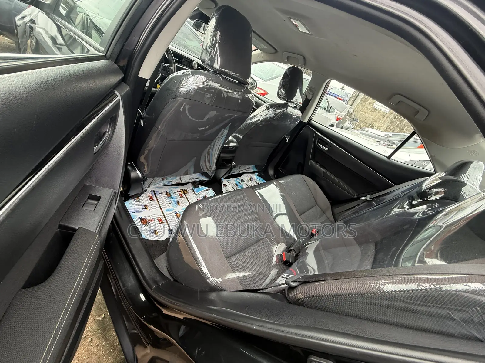 Toyota Corolla LE (1.8L 4cyl 2A) 2018 Black