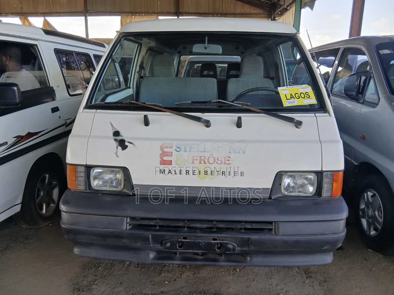Mitsubishi L300 1998 White