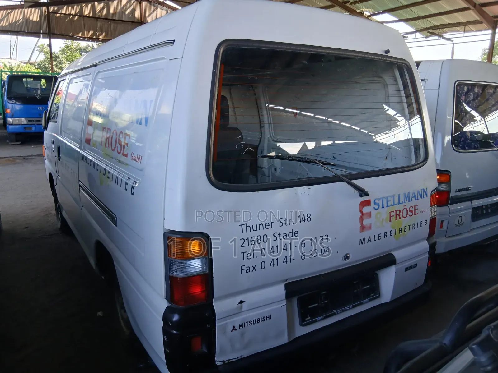 Mitsubishi L300 1998 White