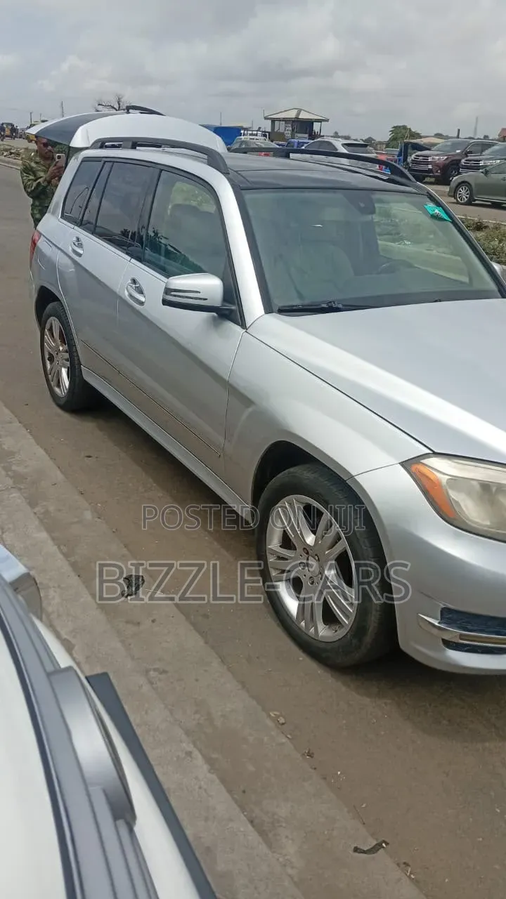 Mercedes-Benz GLK-Class 2015 Silver