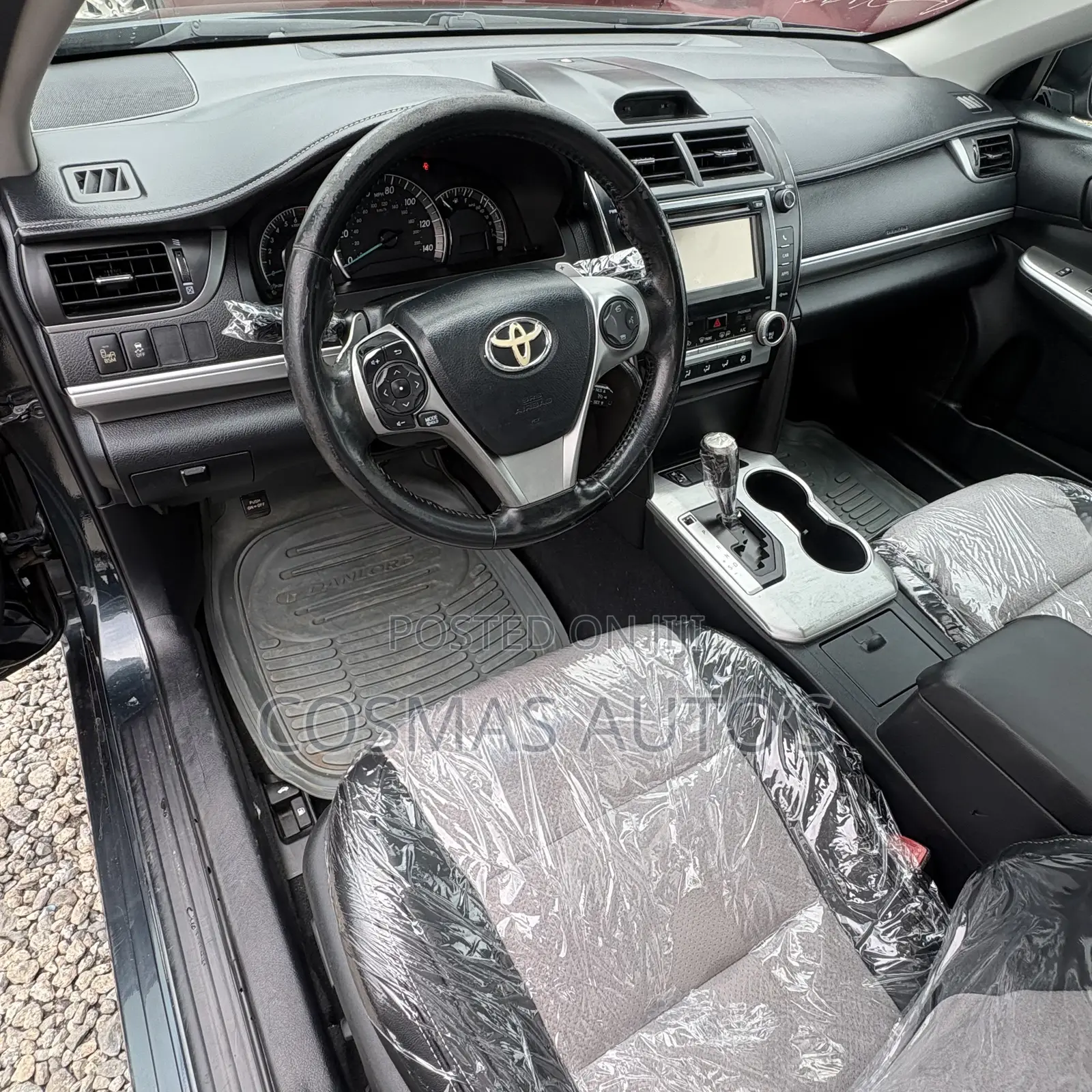 Toyota Camry SE 4dr Sedan (2.5L 4cyl 6A) 2013 Blue