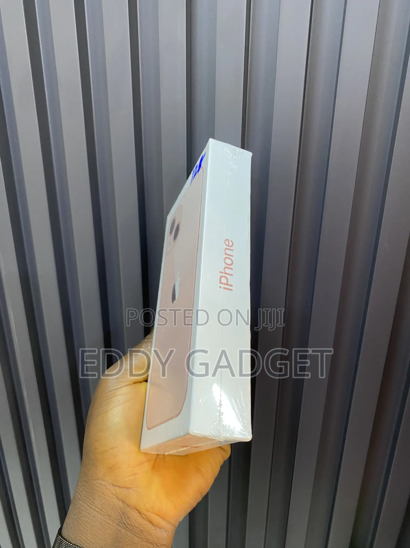 New Apple iPhone 13 128 GB Pink