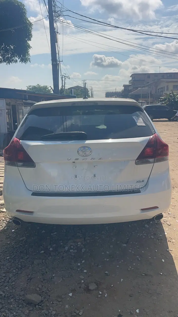 Toyota Venza XLE AWD V6 2013 White