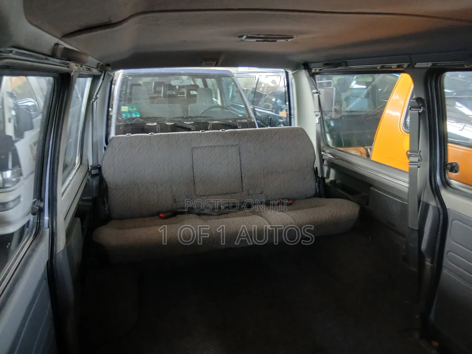 Mitsubishi L300 1998 Blue