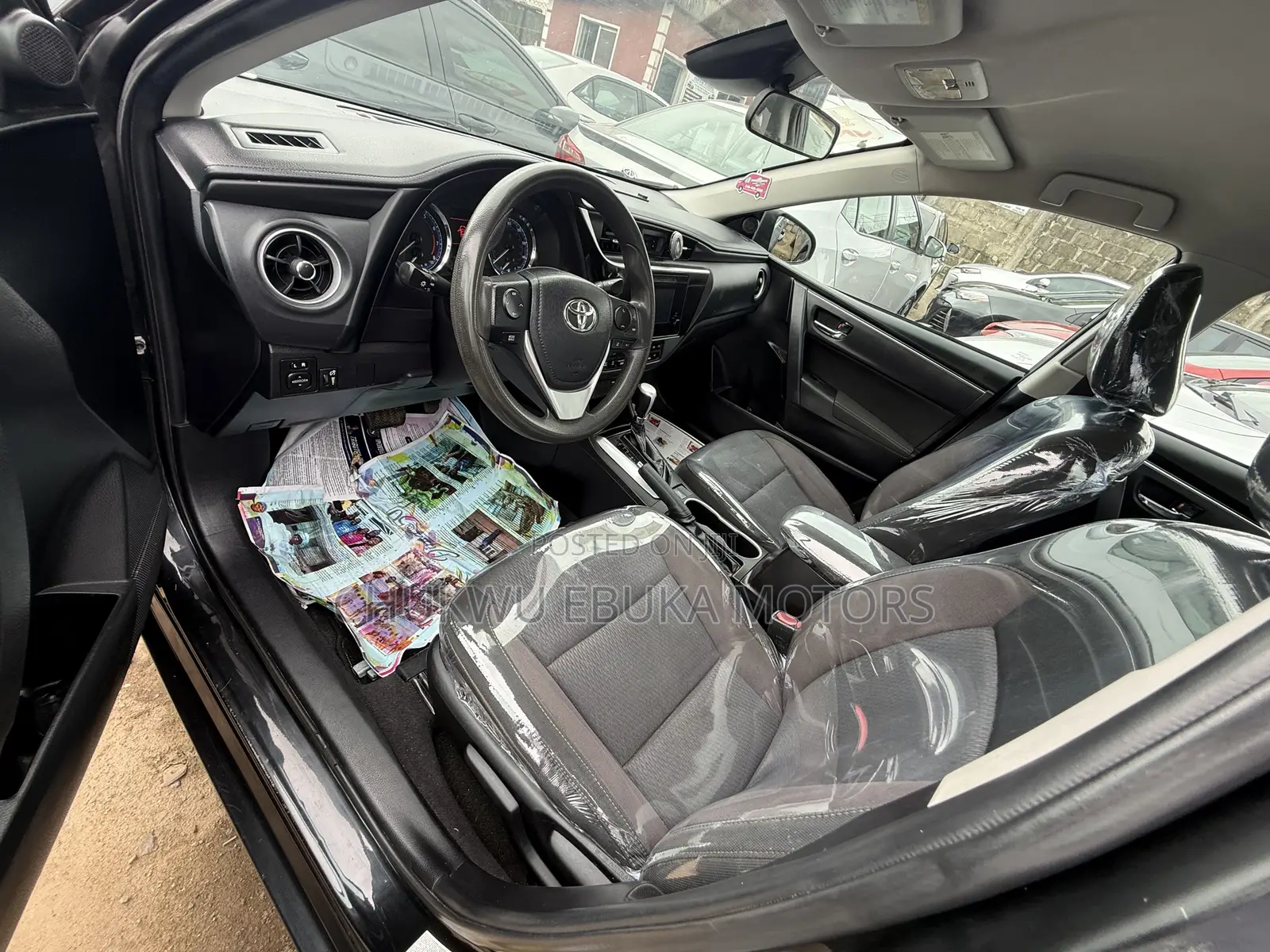 Toyota Corolla LE (1.8L 4cyl 2A) 2018 Black