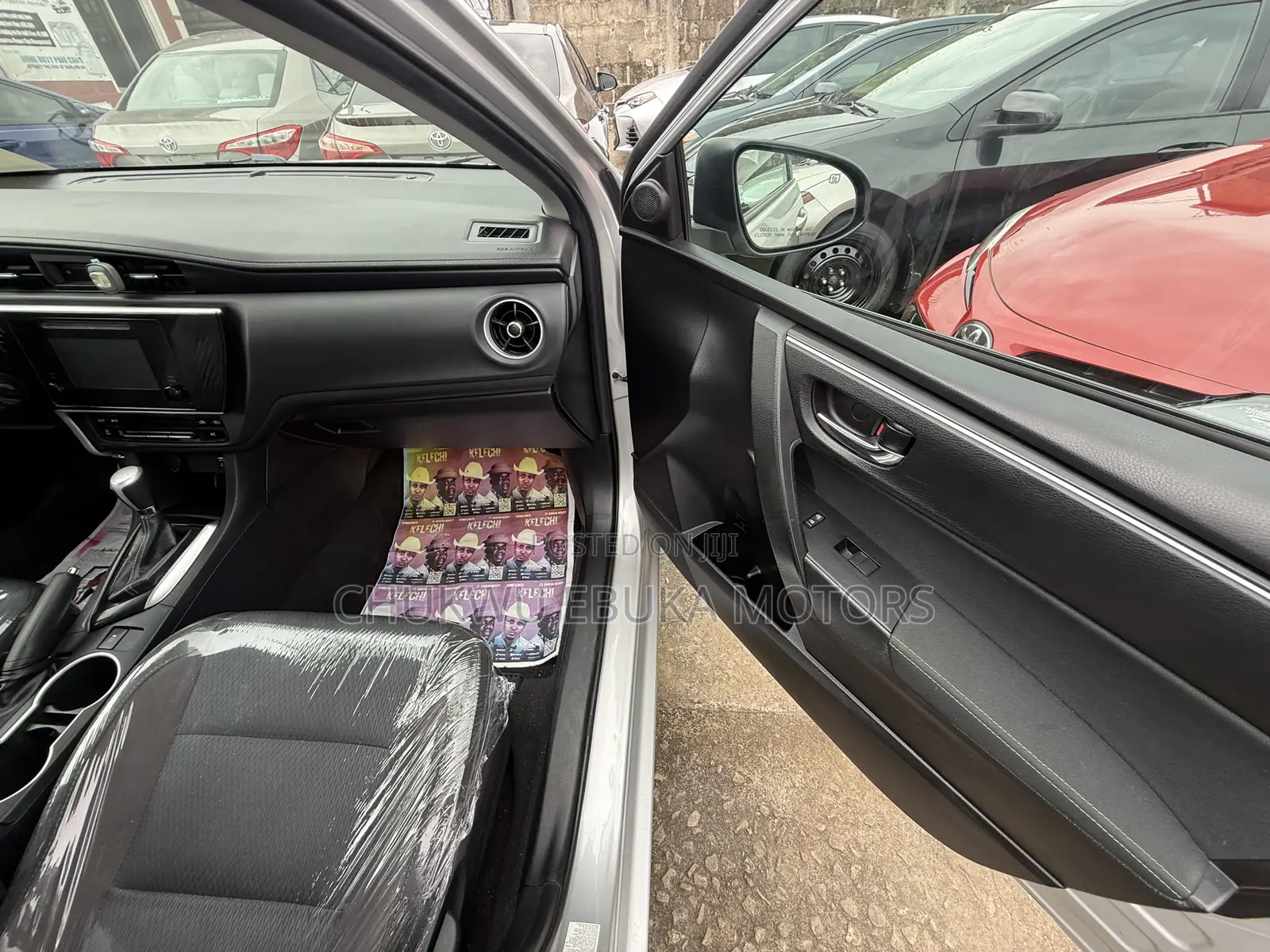 Toyota Corolla LE (1.8L 4cyl 2A) 2018 Silver