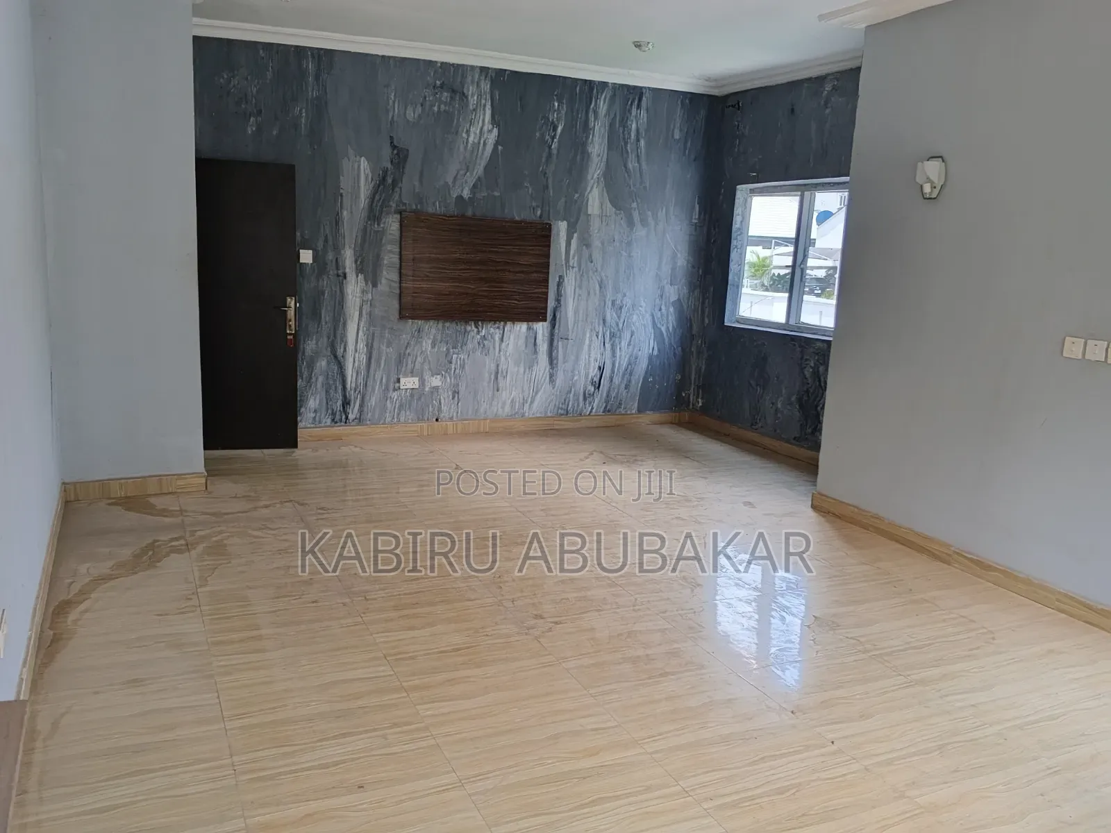 3bdrm Townhouse / Terrace in Wuye for rent