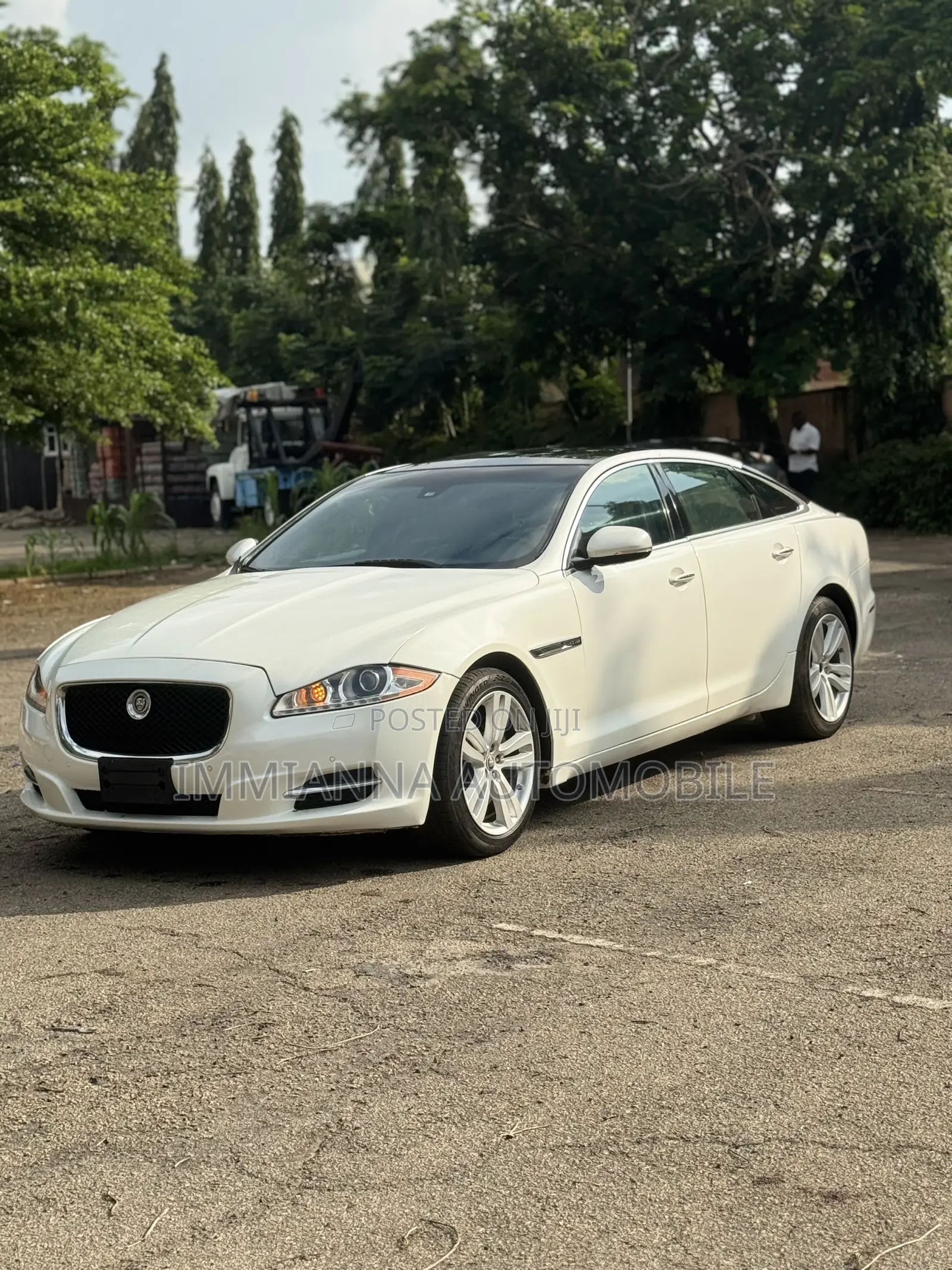 Jaguar XJ Supercharged 2011 White