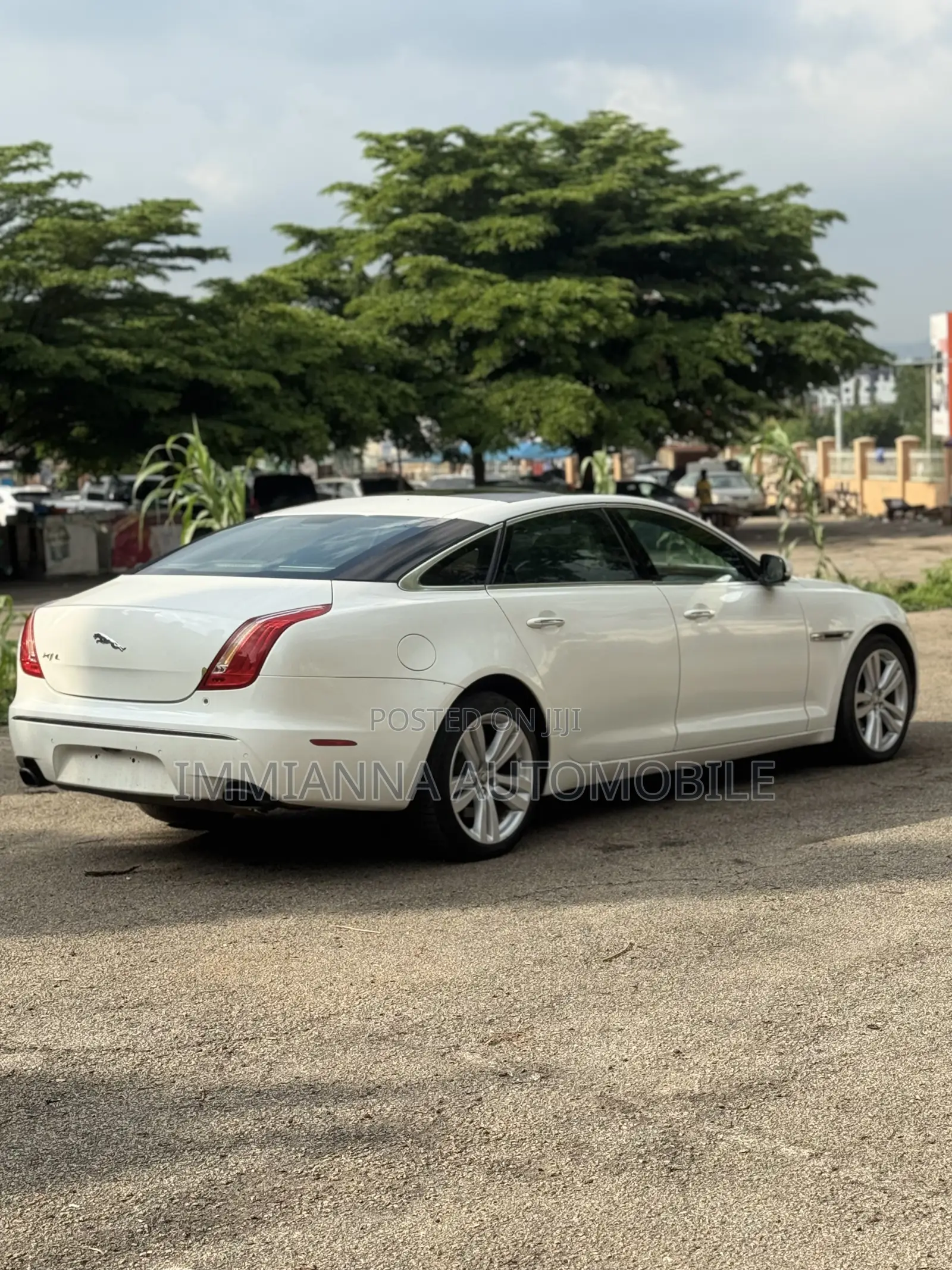 Jaguar XJ Supercharged 2011 White