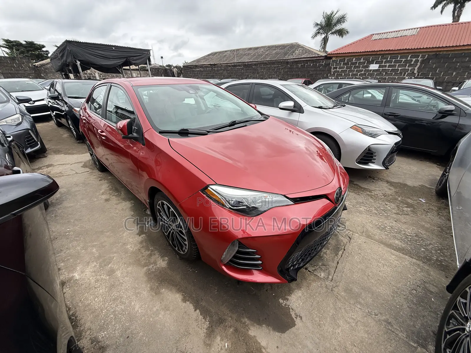 Toyota Corolla LE (1.8L 4cyl 2A) 2018 Red