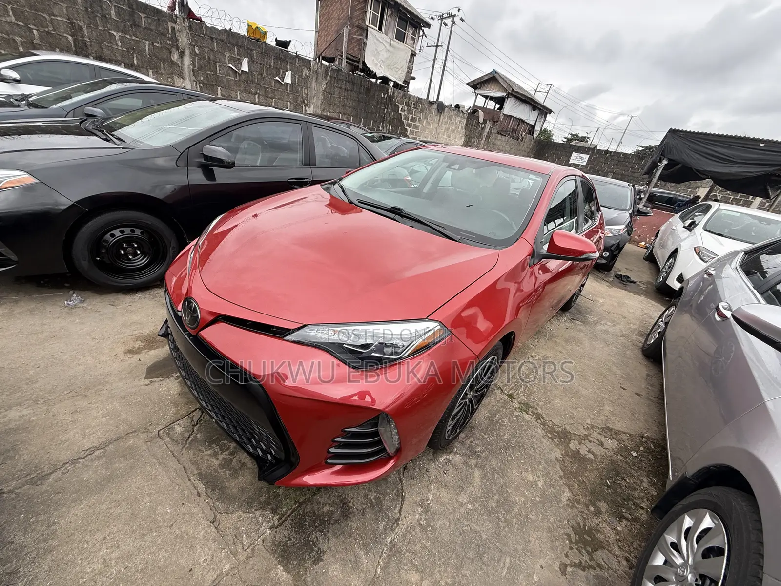 Toyota Corolla LE (1.8L 4cyl 2A) 2018 Red