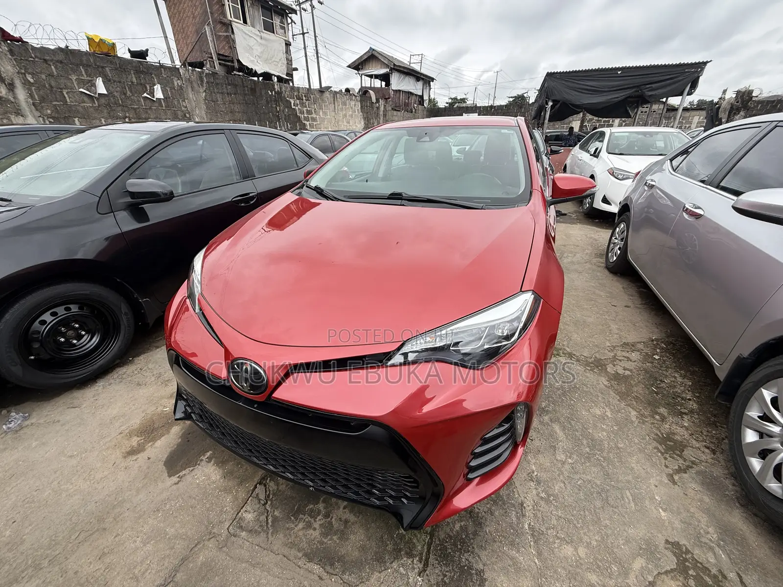 Toyota Corolla LE (1.8L 4cyl 2A) 2018 Red