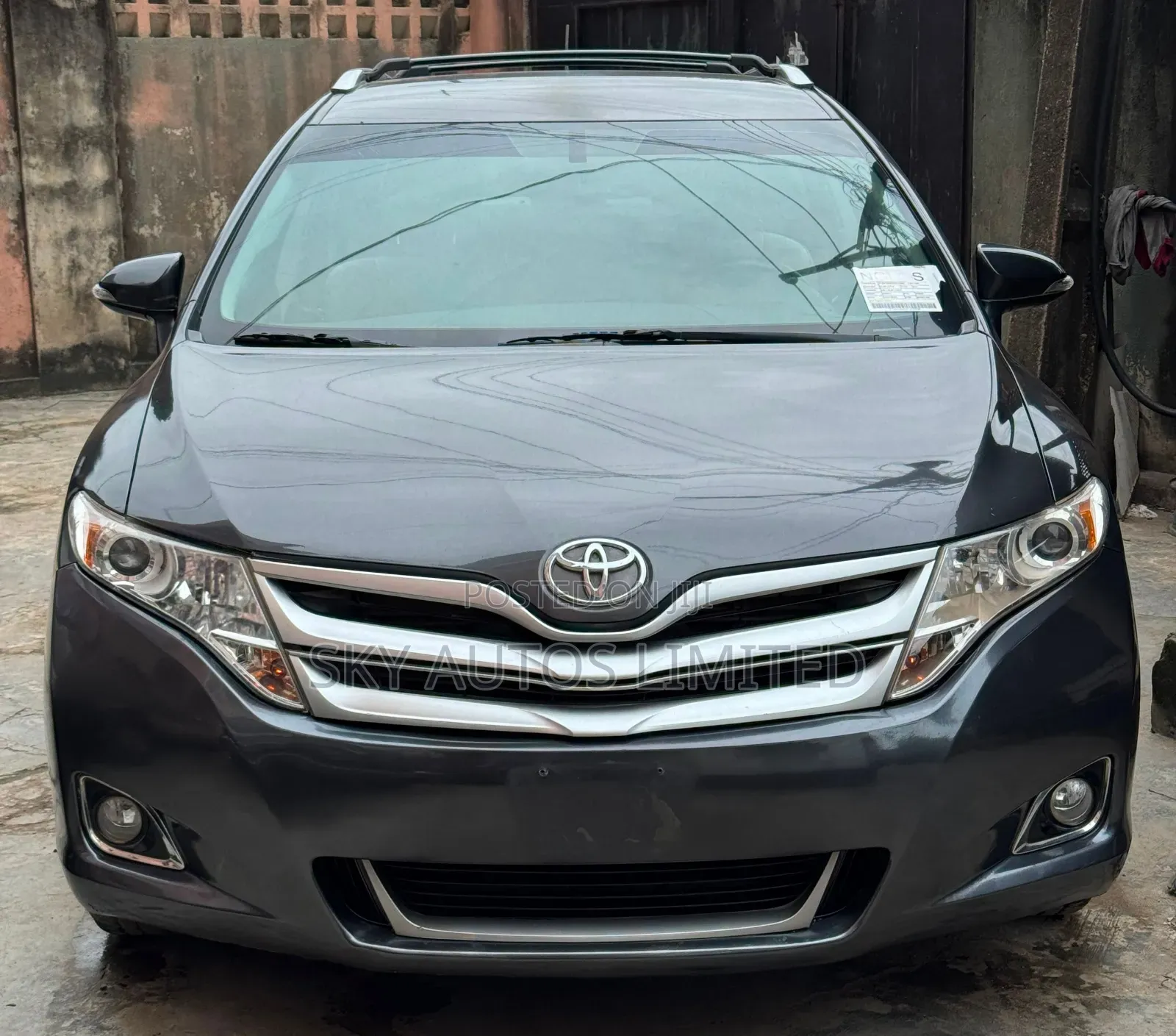 Toyota Venza XLE 4dr Wagon AWD (3.5L 6cyl 6A) 2015 Gray
