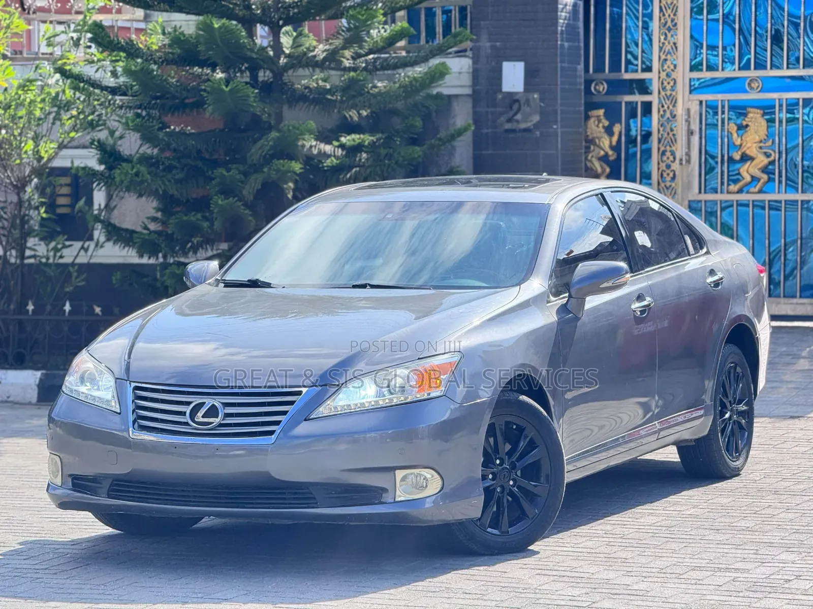 Lexus ES 2012 Gray