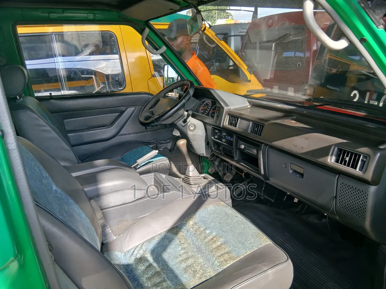 Mitsubishi L300 2003 Green