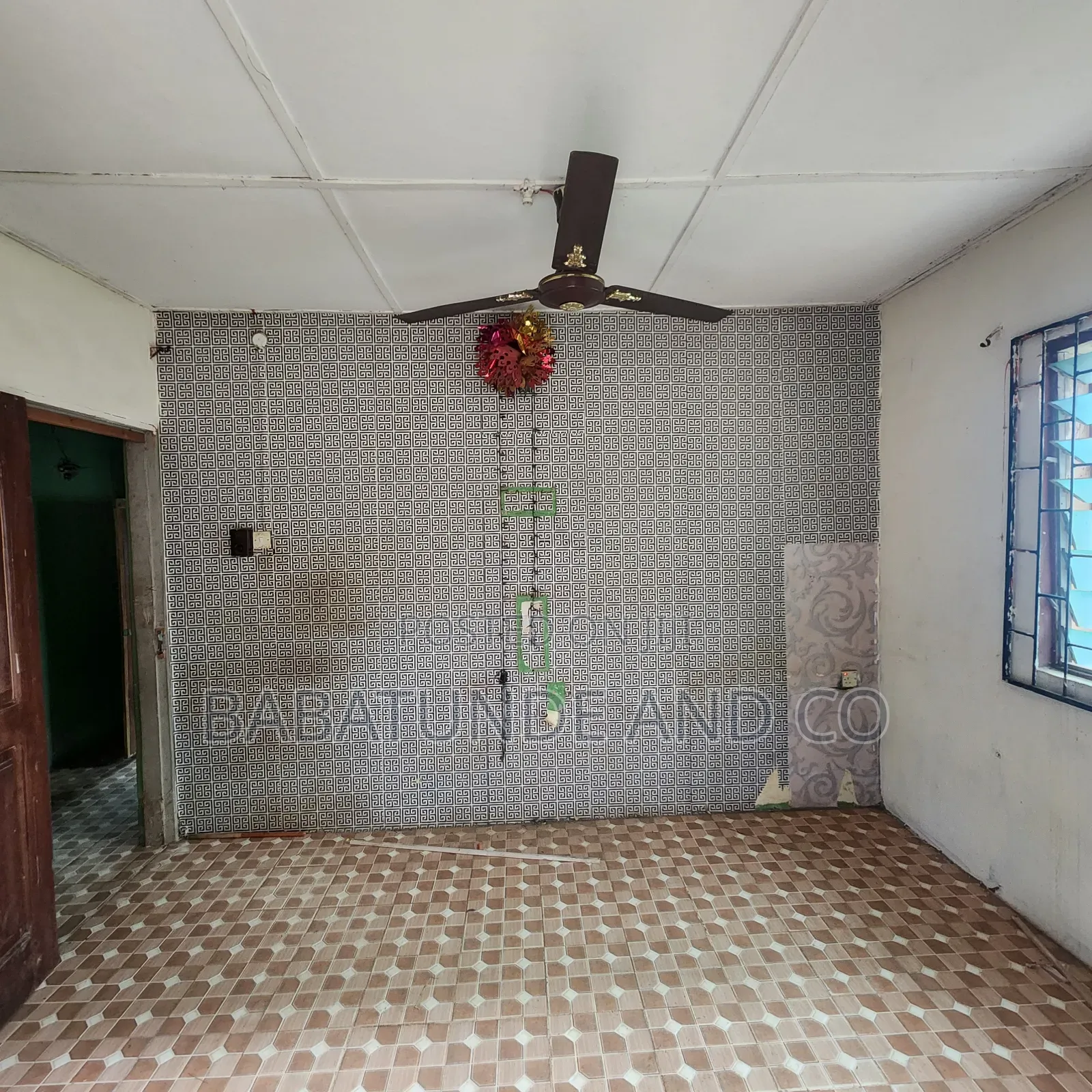 4bdrm Bungalow in Boluwaduro Estate, Akobo for sale
