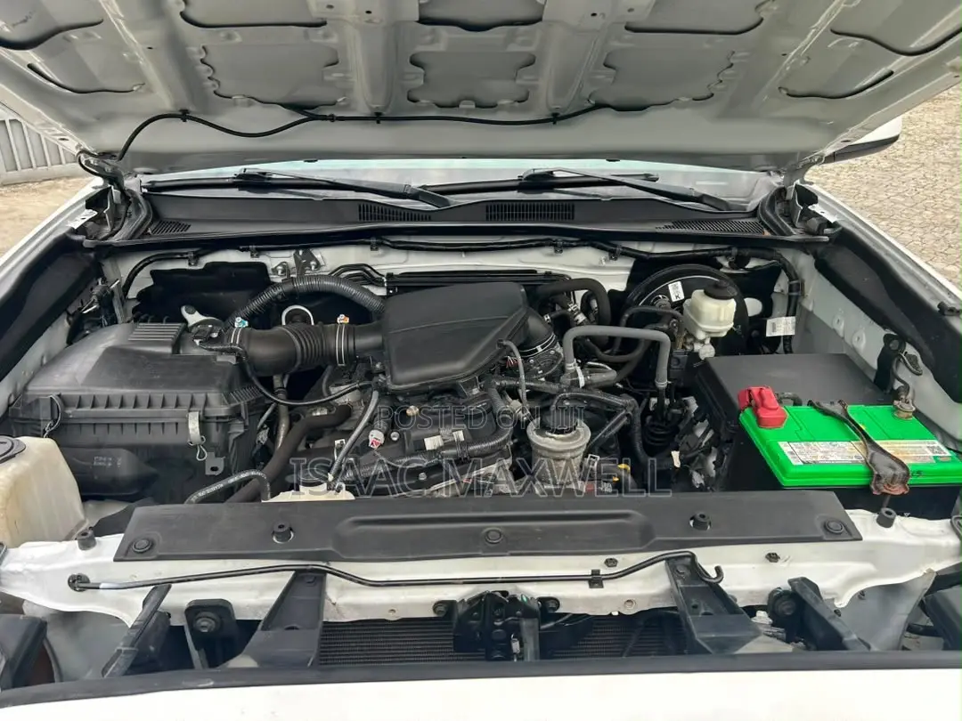 Toyota Tacoma 2019 White