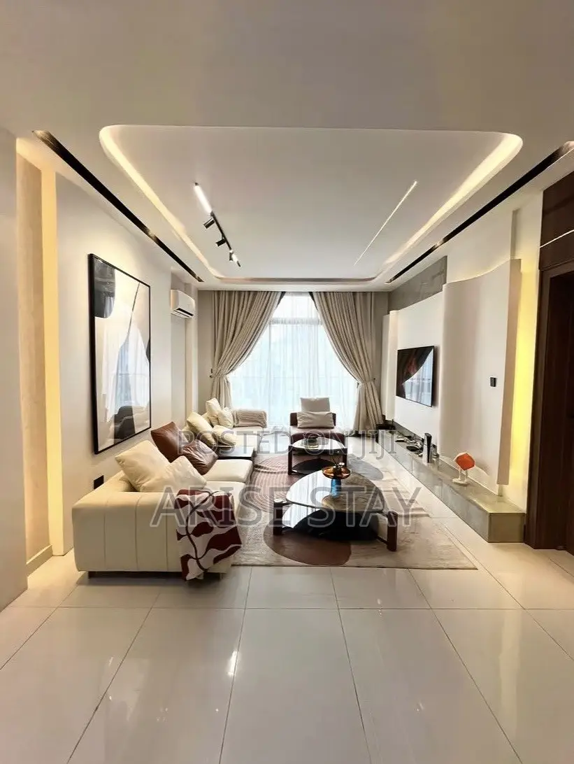 2-Bedroom Shortlet With Pool & Ps5 | Lekki Phase 1