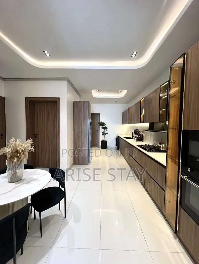 2-Bedroom Shortlet With Pool & Ps5 | Lekki Phase 1
