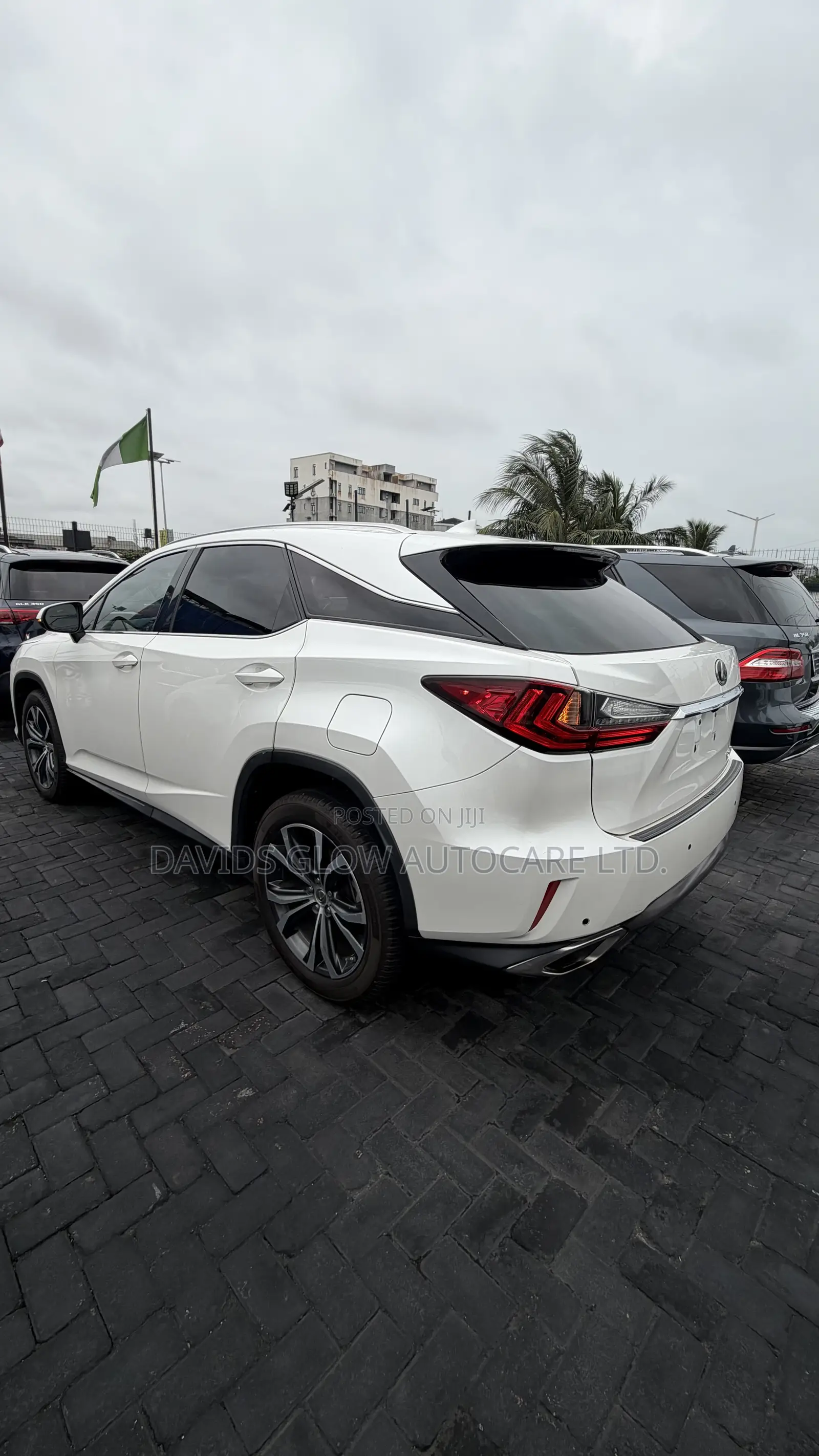 Lexus RX 350 AWD 2017 White