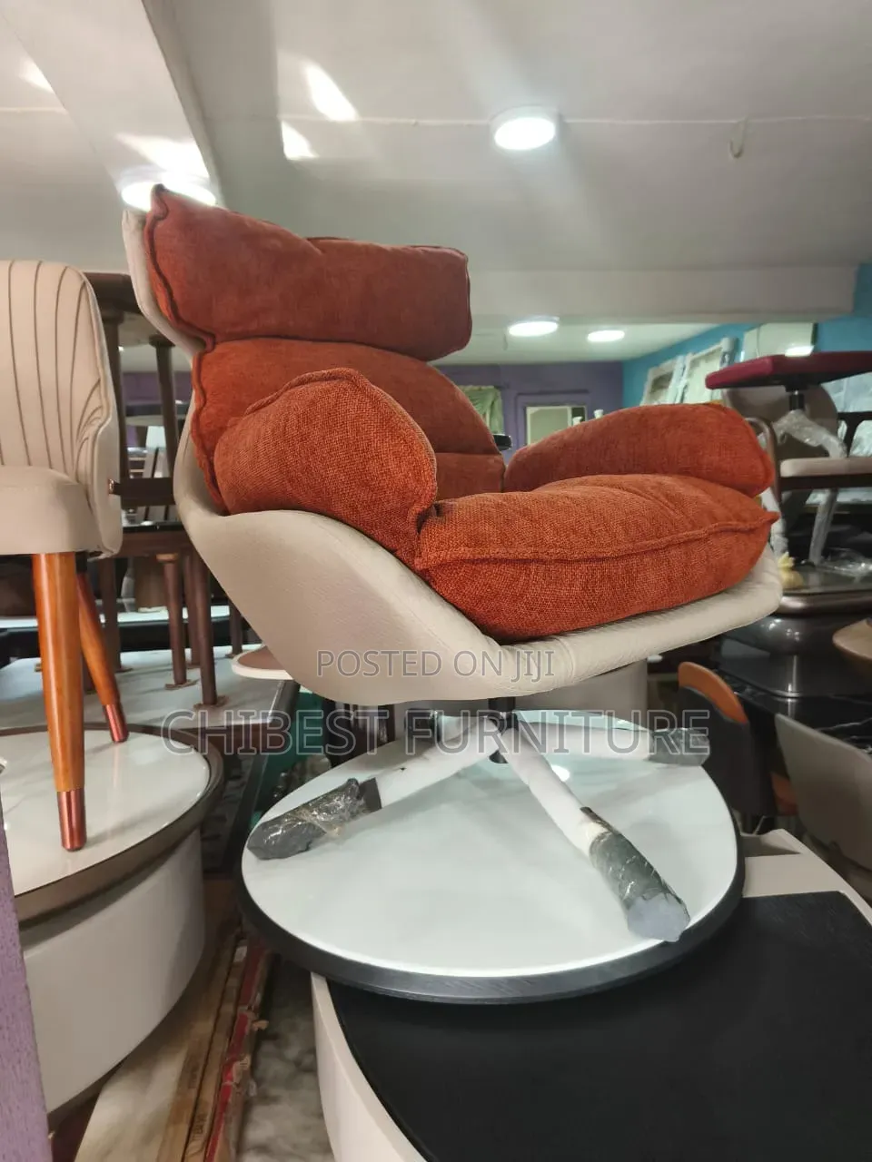 High Quality Relaxing Sofa Chairs.