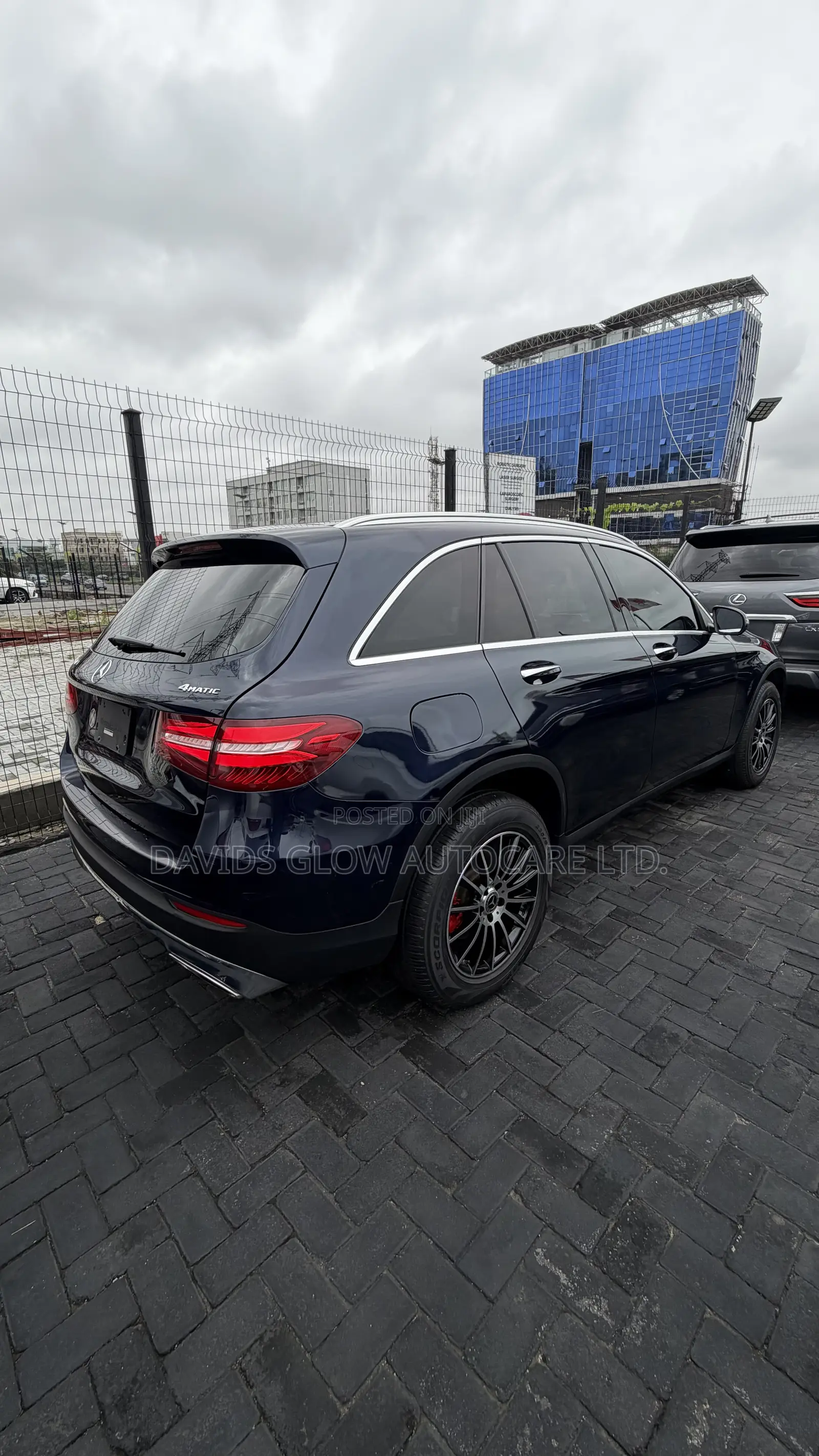Mercedes-Benz GLC-Class 2019 Blue