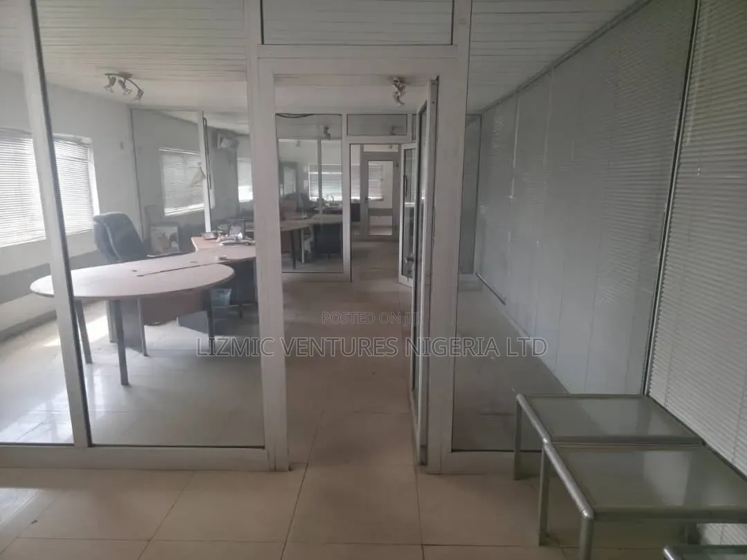 Standard Office Space for Lease