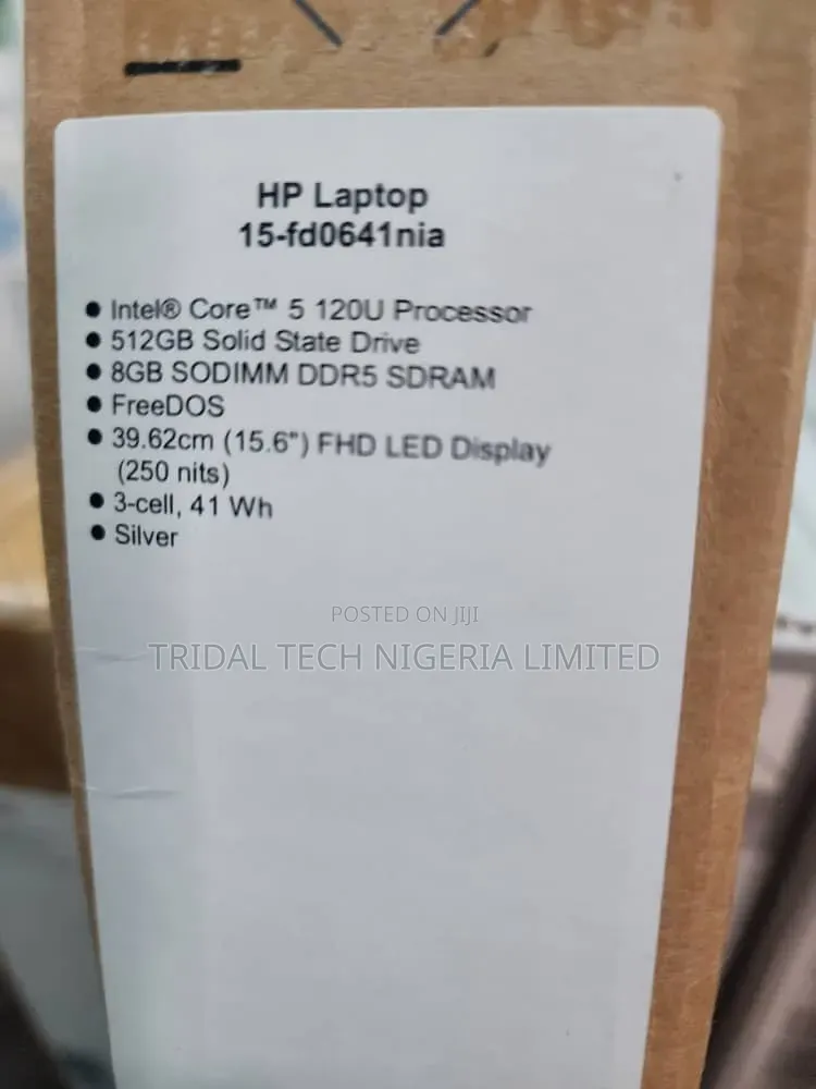 New Laptop HP 15-da2933nia 8GB Intel Core i5 SSD 512GB