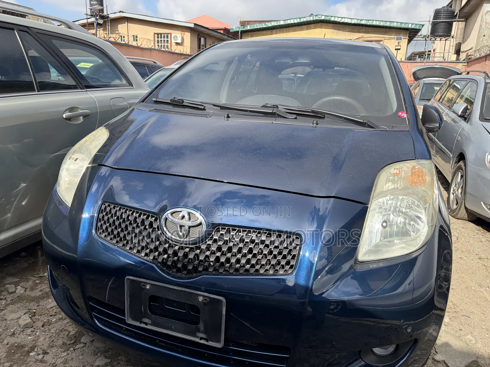 Toyota Yaris Base Hatchback 5dr 2010 Blue