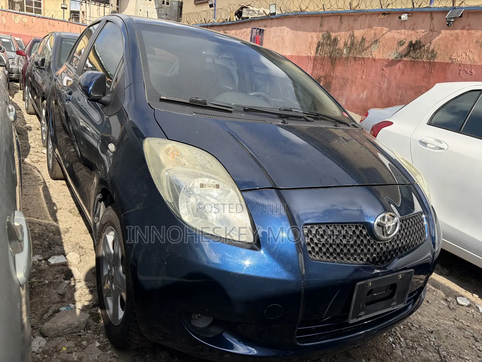 Toyota Yaris Base Hatchback 5dr 2010 Blue