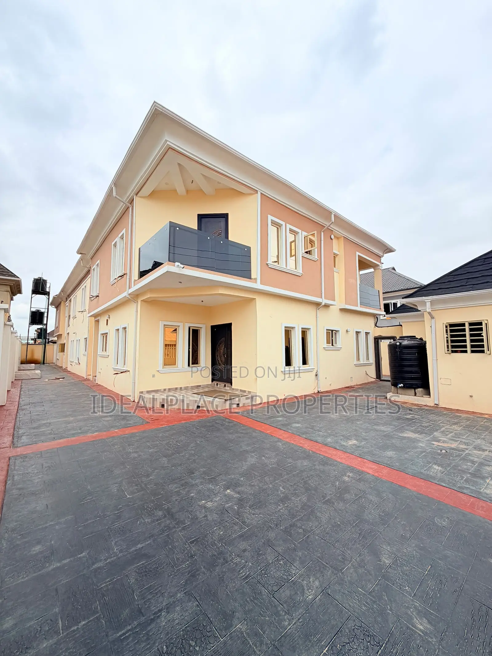 3bdrm Apartment in Ikorodu for sale
