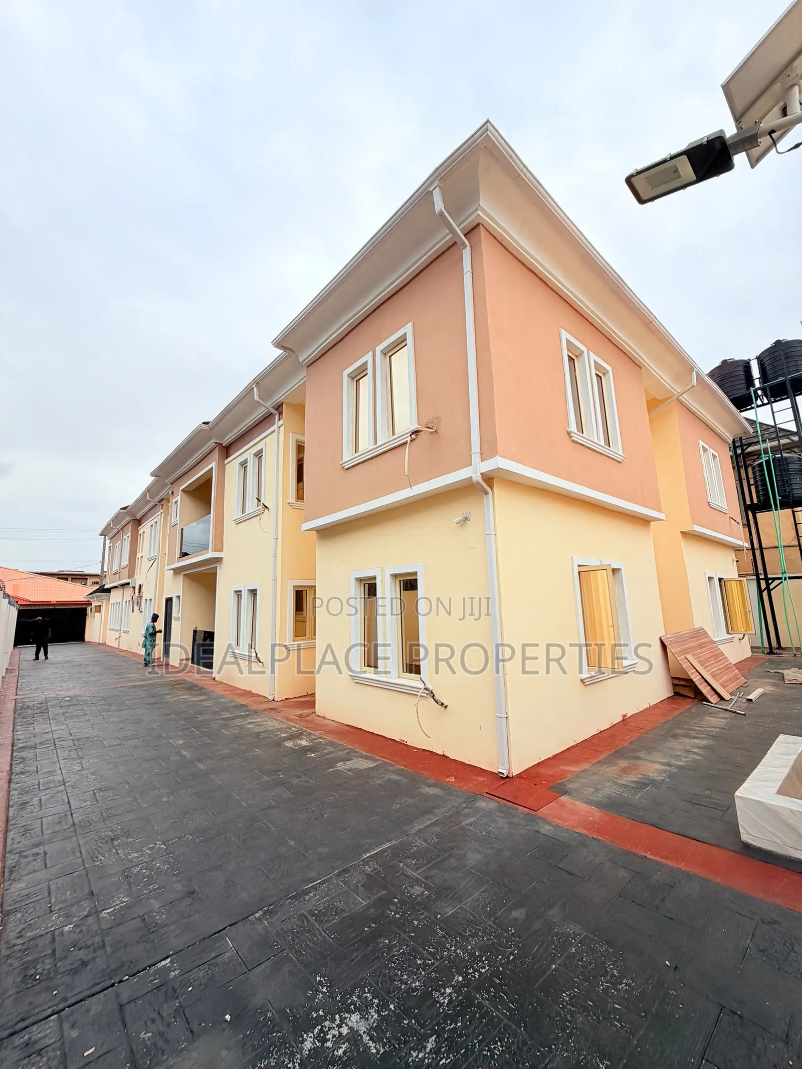 3bdrm Apartment in Ikorodu for sale