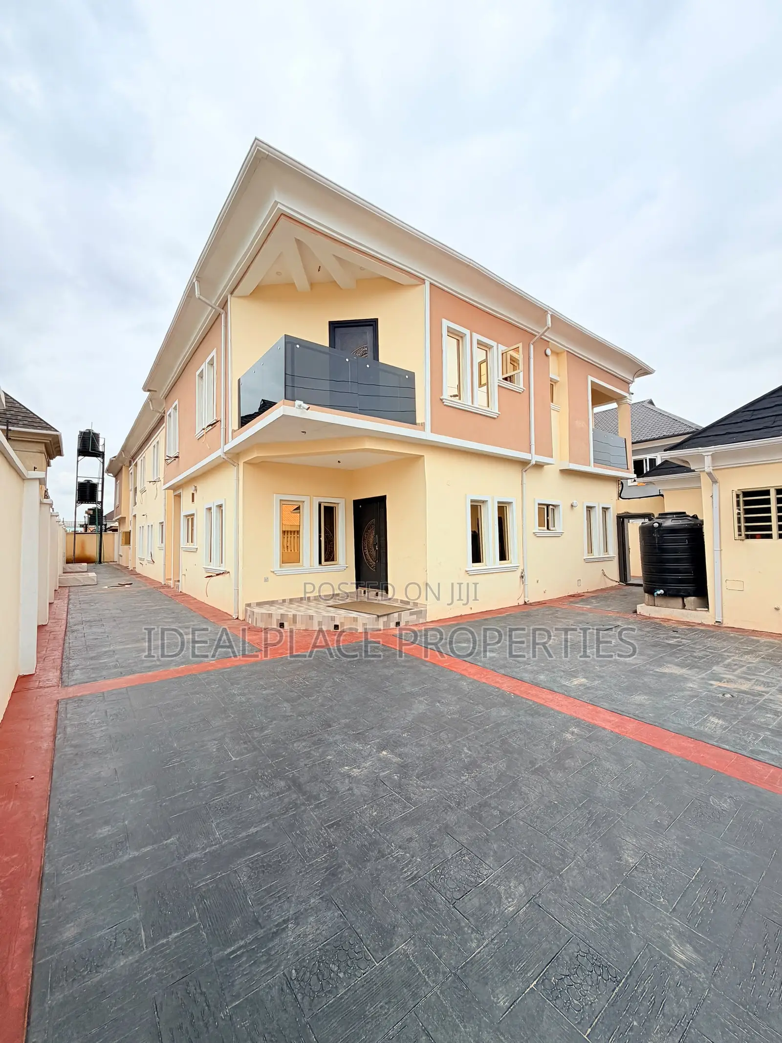 3bdrm Apartment in Ikorodu for sale