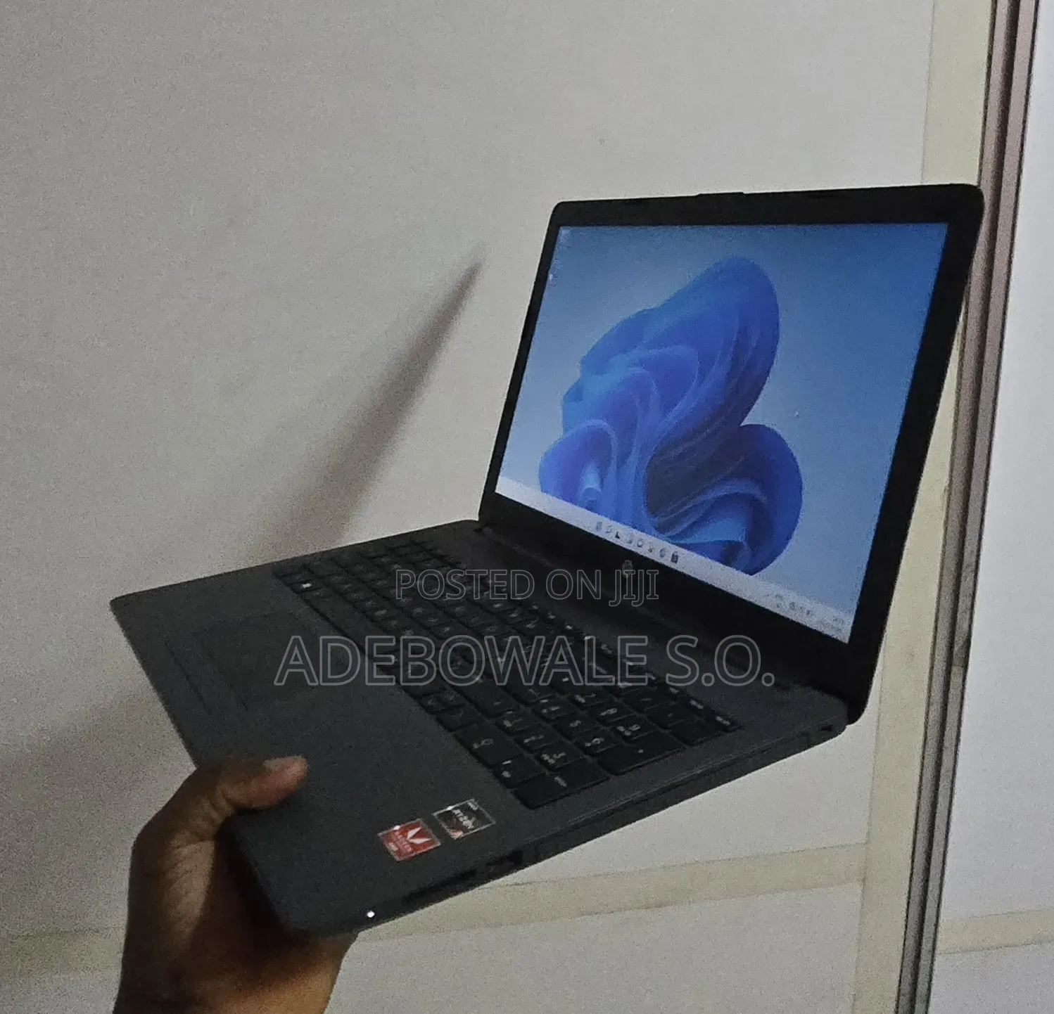 Laptop HP 255 G8 8GB AMD Ryzen 3 SSD 128GB