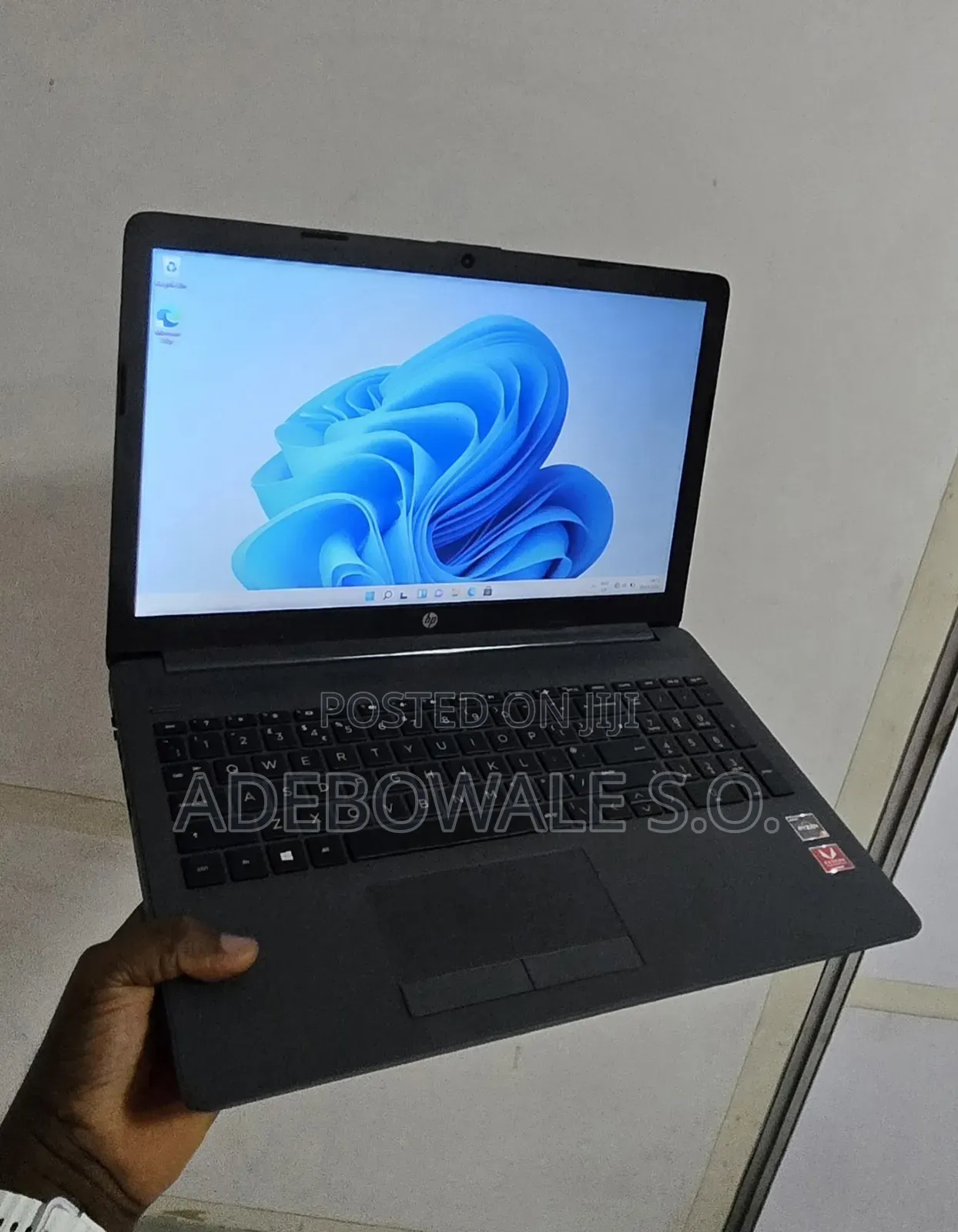 Laptop HP 255 G8 8GB AMD Ryzen 3 SSD 128GB
