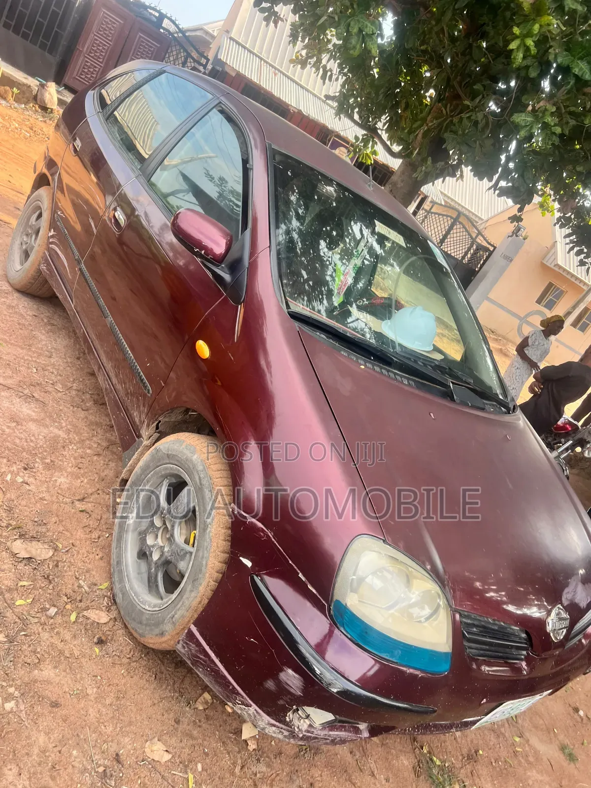 Nissan Almera 2005 Red