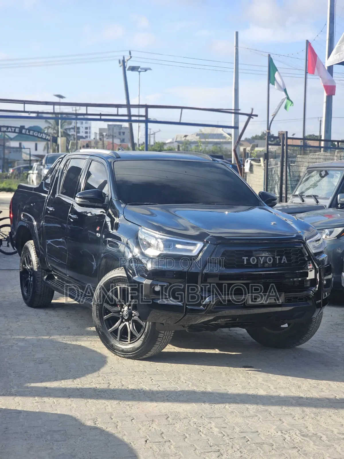 Toyota Hilux 2021 Black