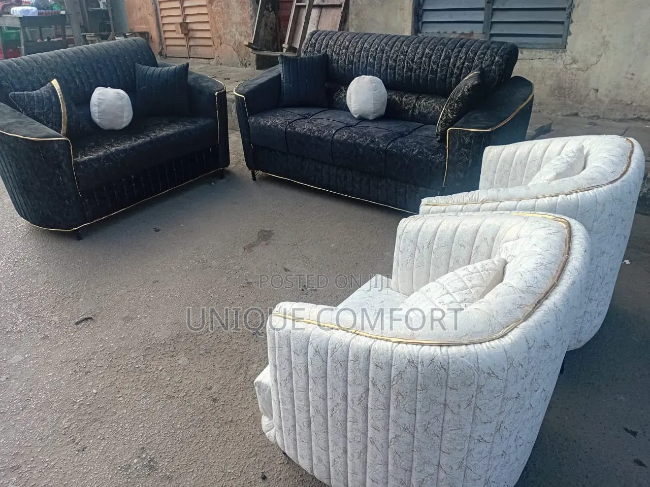 Brand New 7 Seaters High Quality Fabric Sofa Set With Throw Pillows