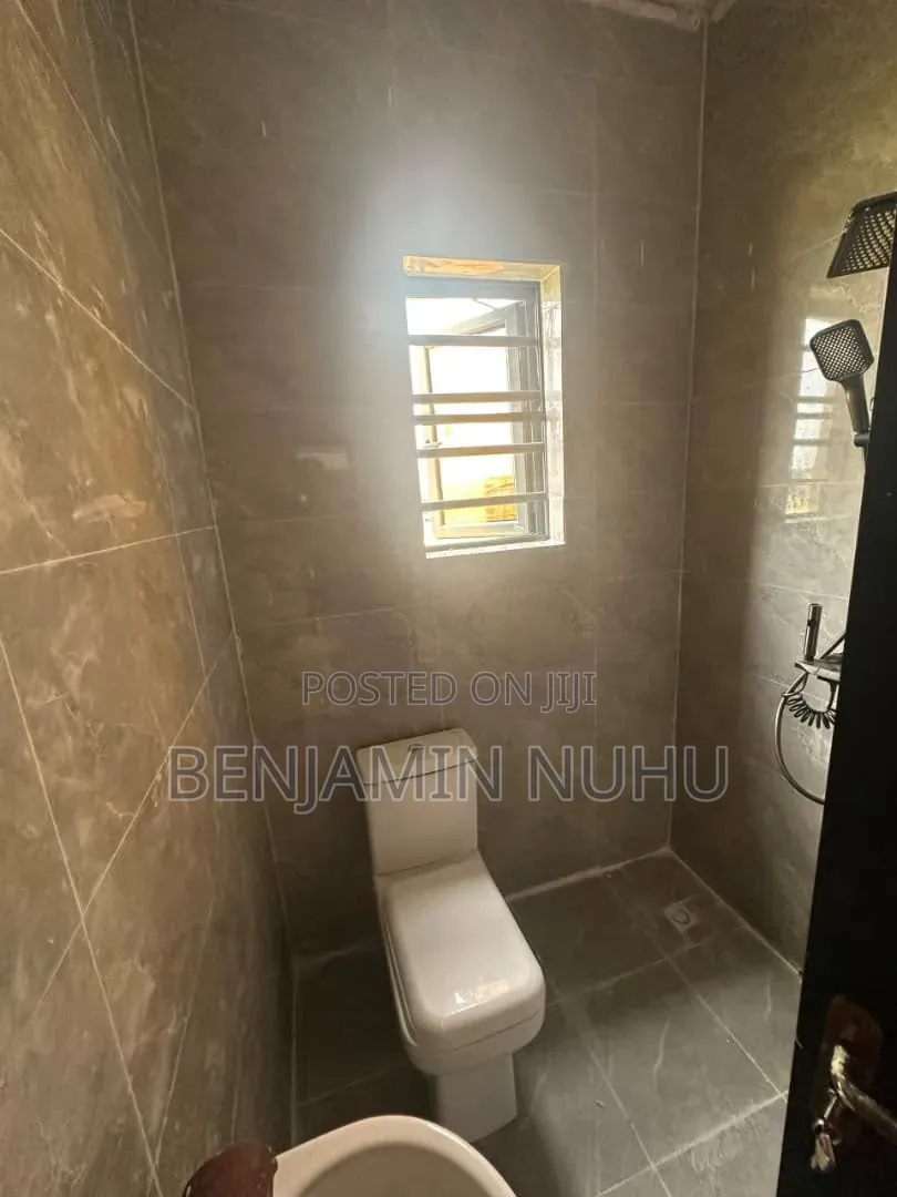 2bdrm Apartment in Olokonla Ajah for rent