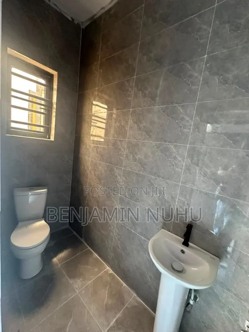 2bdrm Apartment in Olokonla Ajah for rent