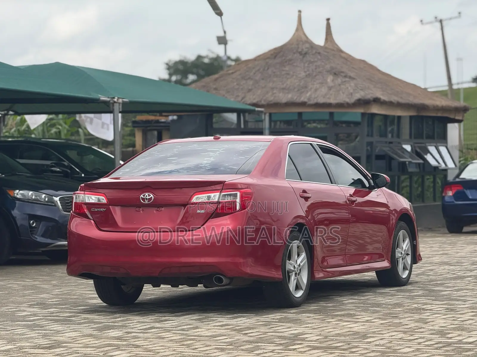 Toyota Camry SE 4dr Sedan (2.5L 4cyl 6A) 2012 Red