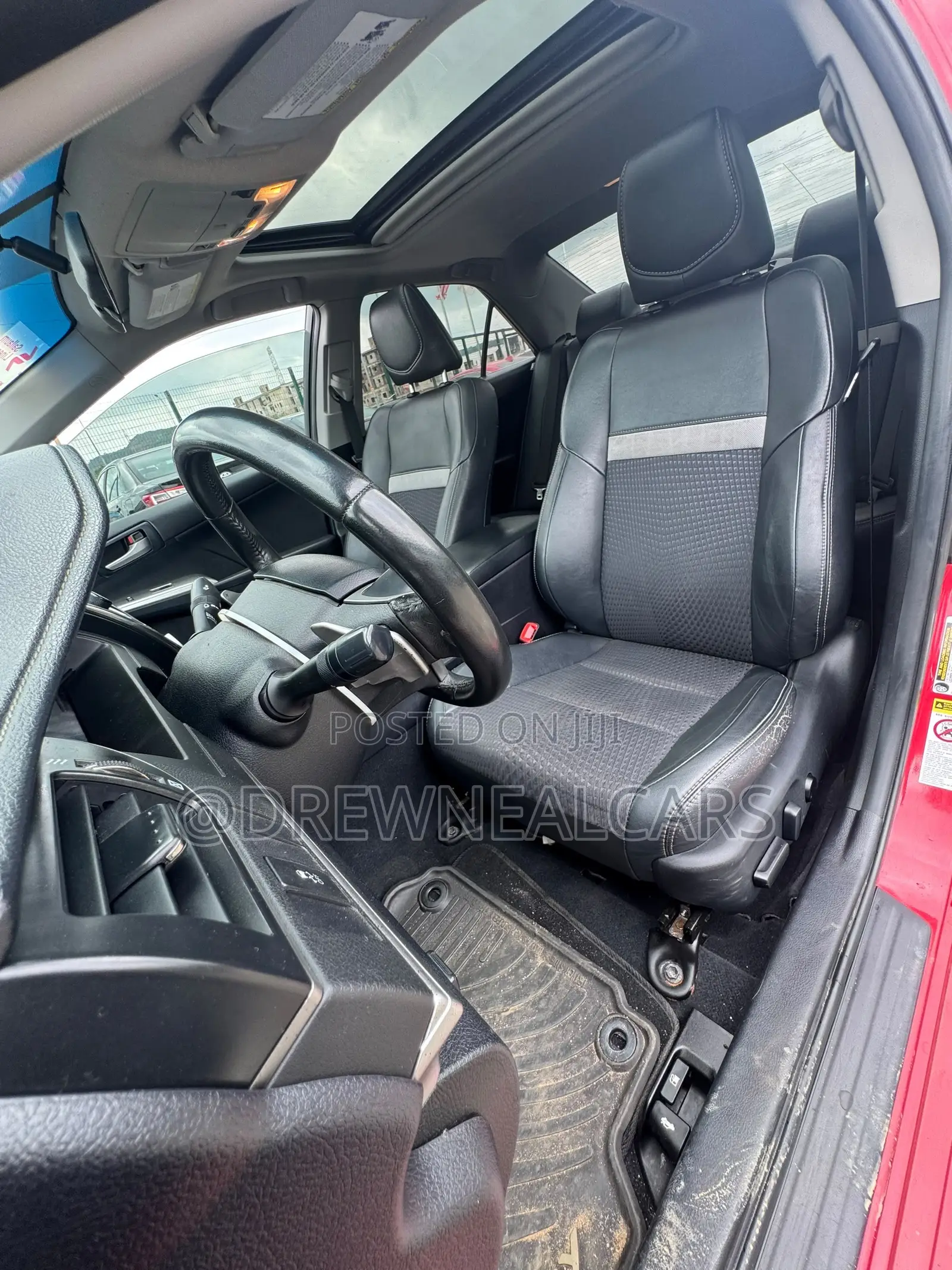 Toyota Camry SE 4dr Sedan (2.5L 4cyl 6A) 2012 Red