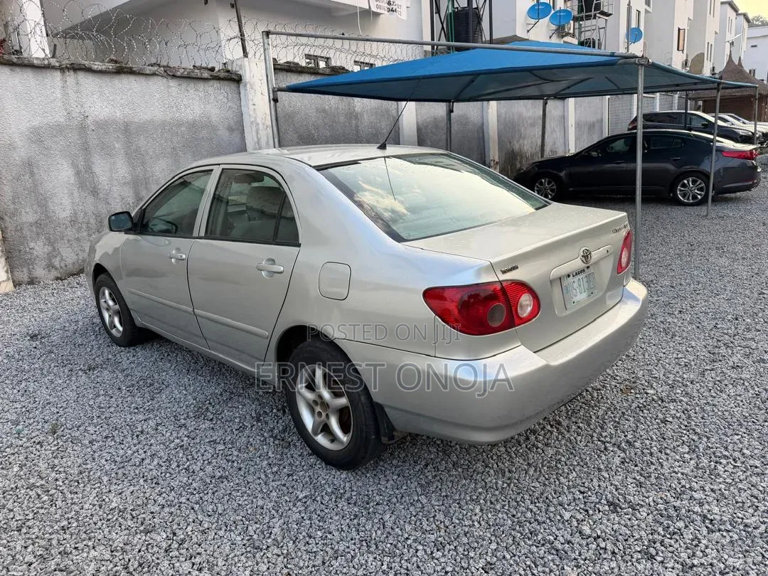 Toyota Corolla 2005 Silver