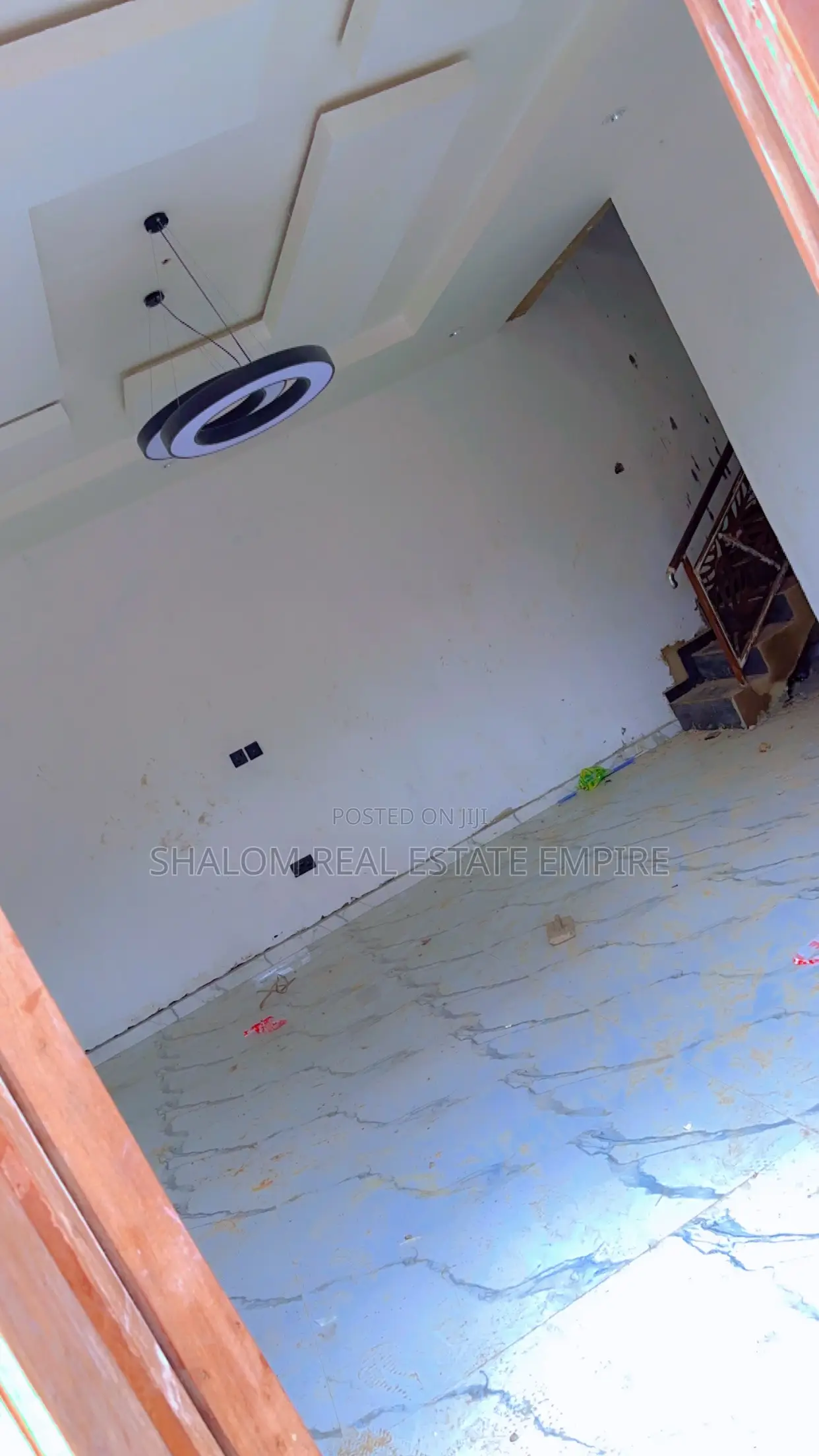 4bdrm Duplex in Olowoora, Kosofe / Kosofe for sale