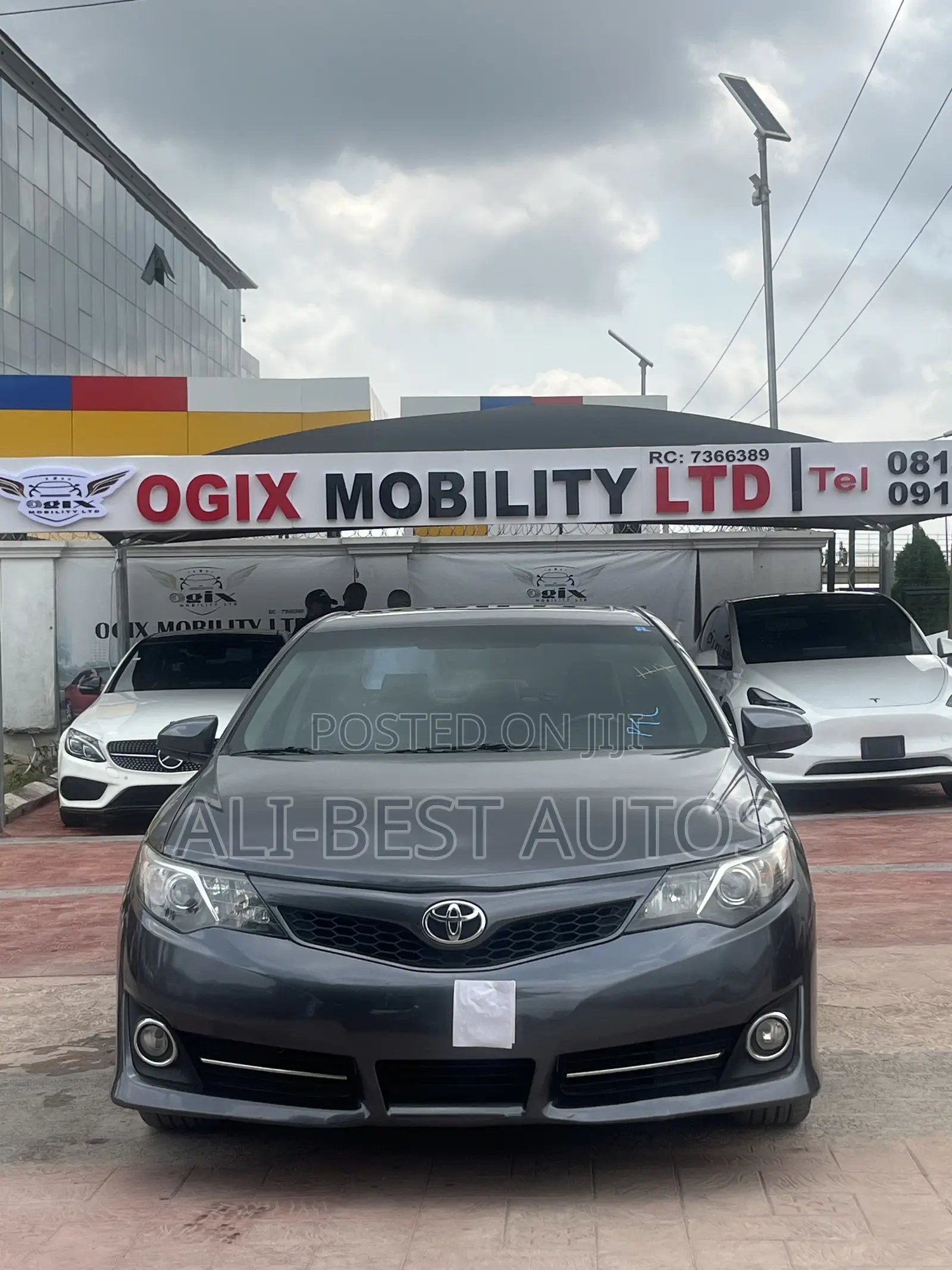 Toyota Camry 2011 Gray