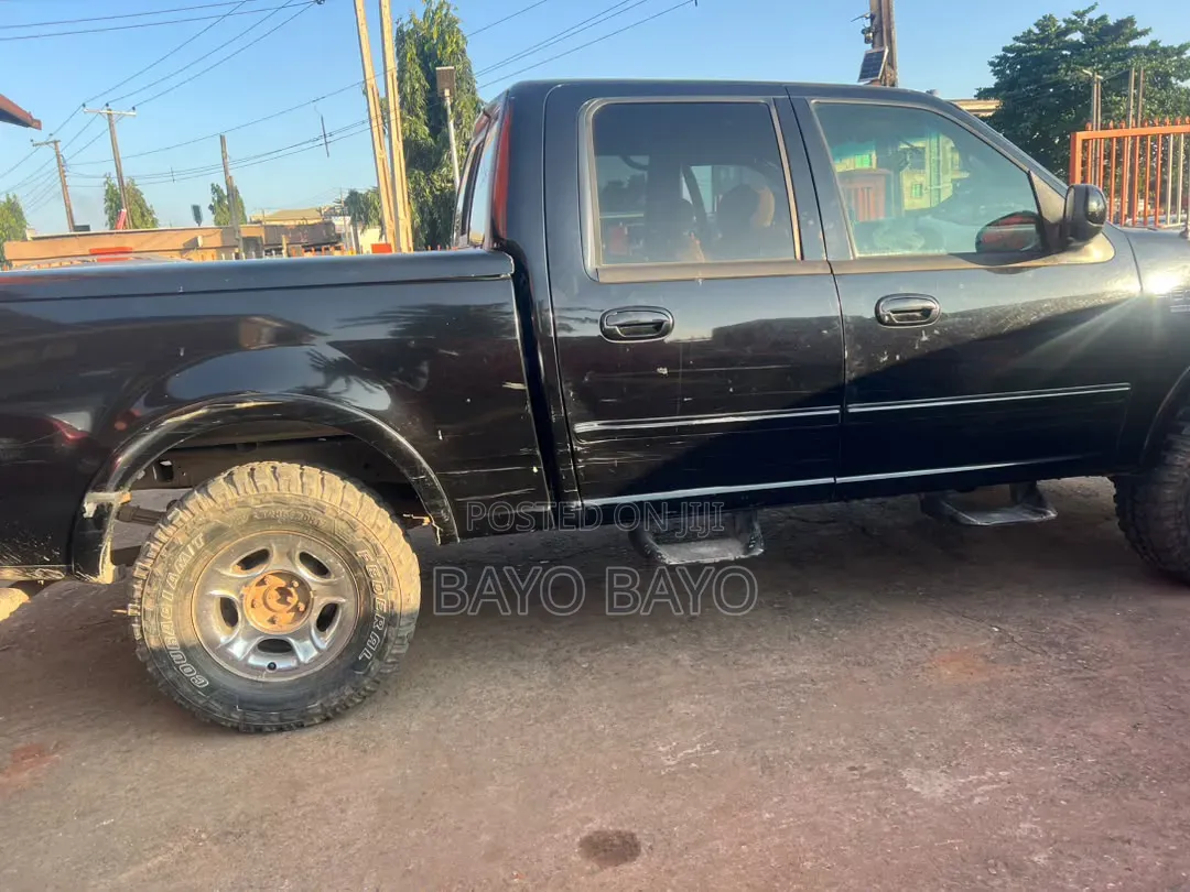 Ford F-150 Automatic 2002 Black