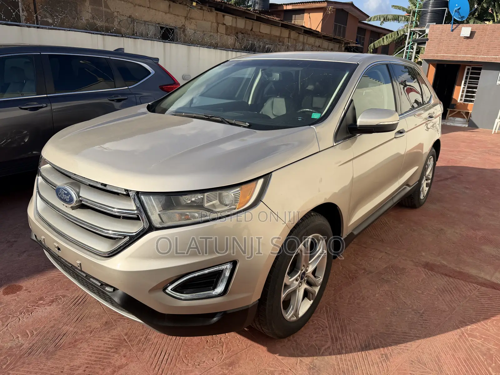 Ford Edge Titanium AWD 2018 Gold