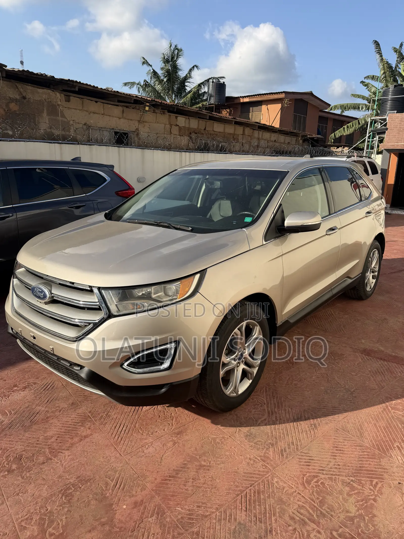 Ford Edge Titanium AWD 2018 Gold