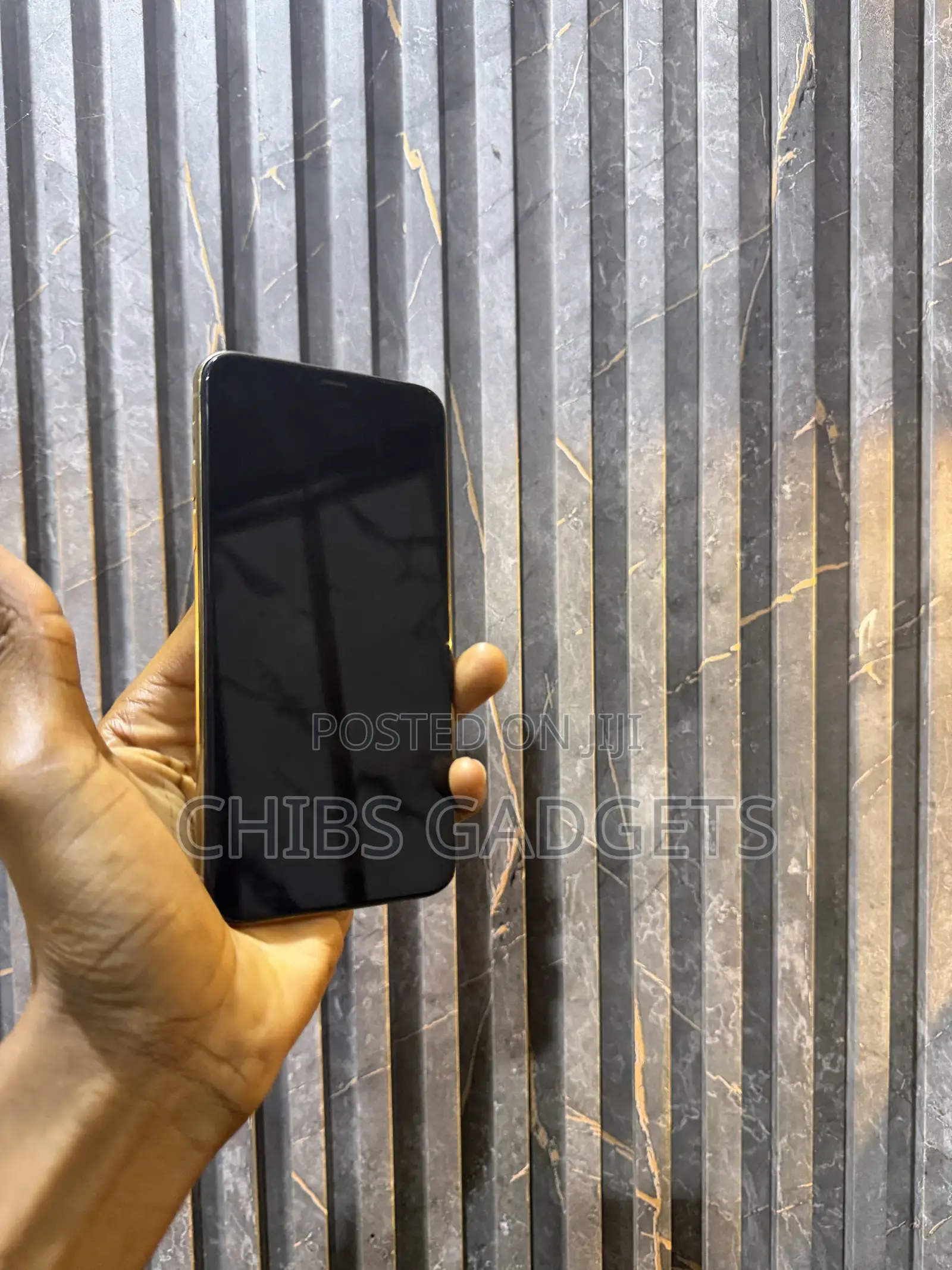 Apple iPhone 11 Pro Max 64 GB Gold